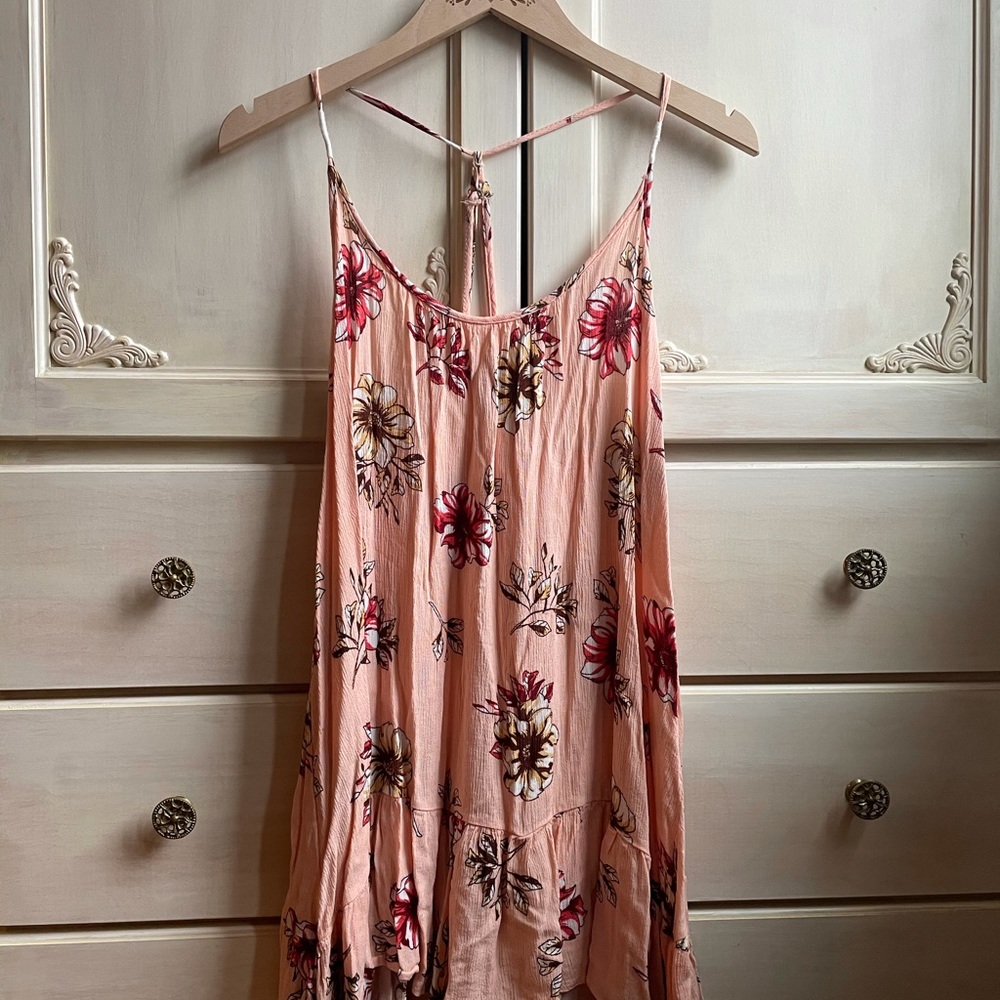 Short floral Exist dress